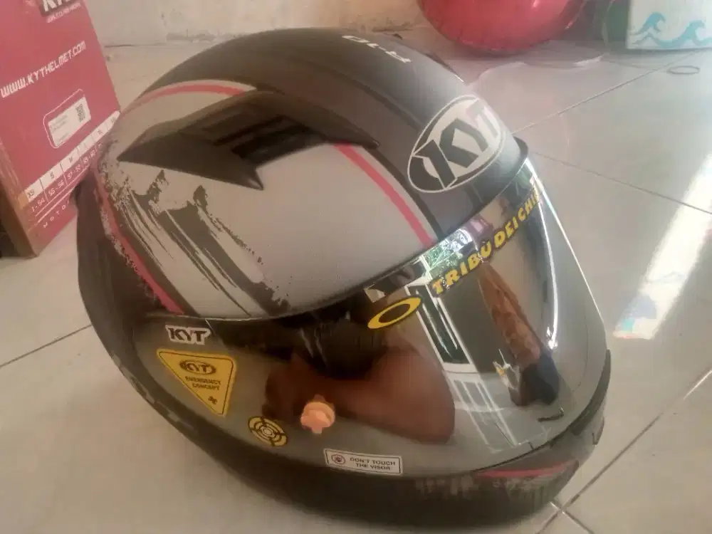 Helm KYT R10 size L