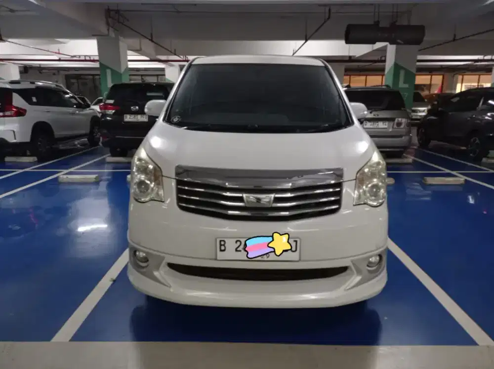 DIJUAL TOYOTA NAV1, TYPE V, TAHUN 2013 PEMAKAIAN 2014, KM 76Ribuan