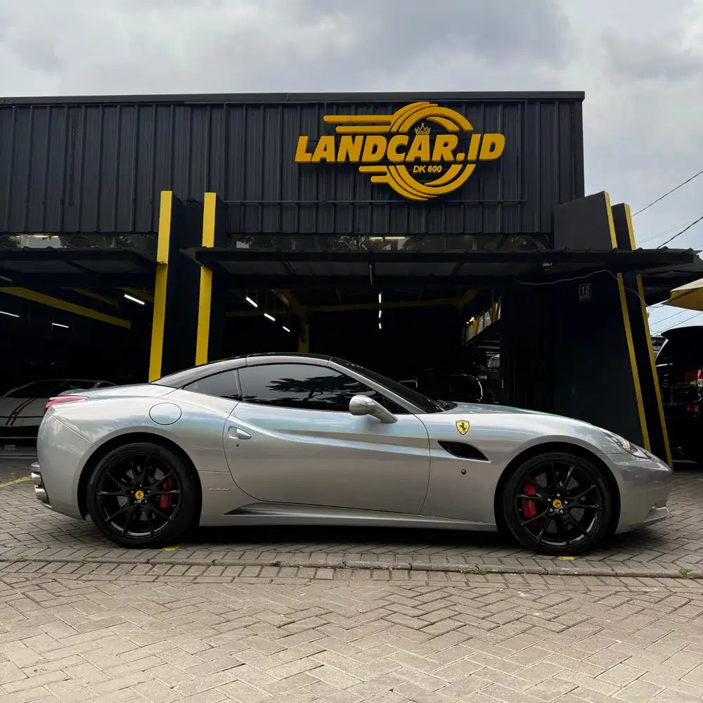 Ferrari 488 Spider 2019 Bensin