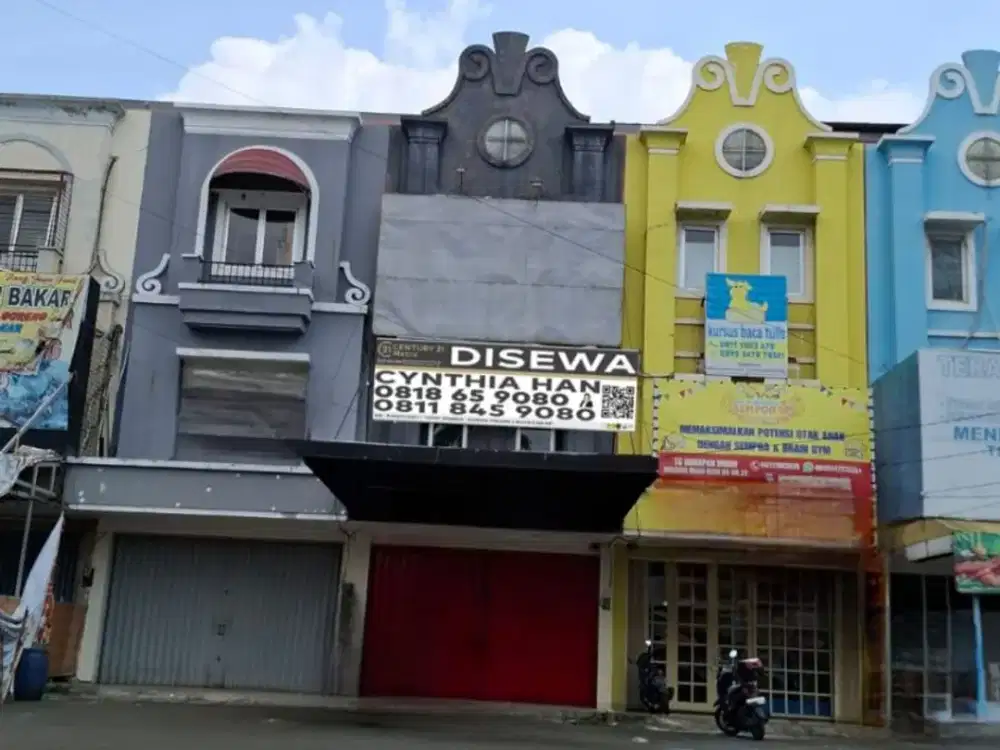 Ruko Siap Pakai boulevard hijau Harapan Indah bekasi,  Akses 2 Arah Lokasi Ramai