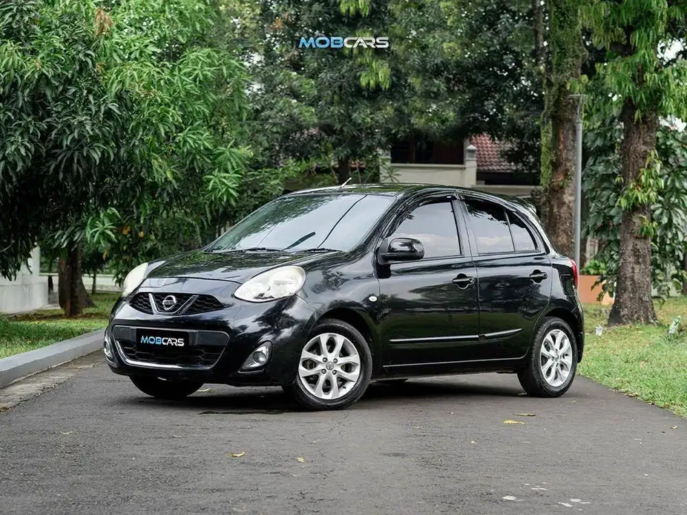 TERMURAH !! LOW KILOMETER !! FULLSET MARCH XS 1.5 MT 2014 MOBCARS