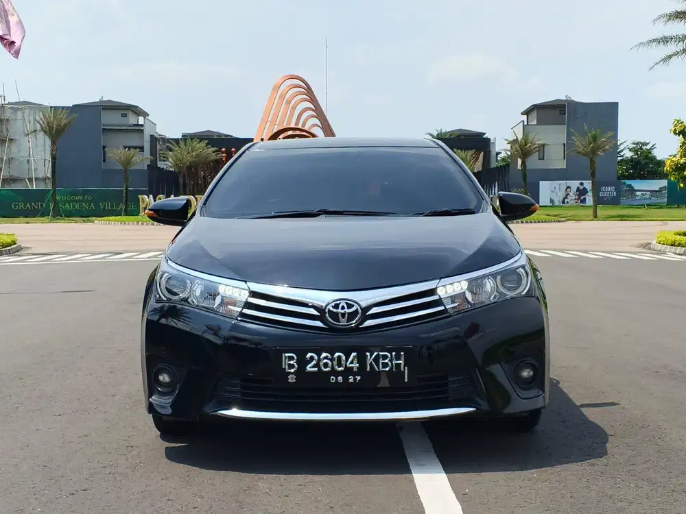 Toyota Altis V AT 2015