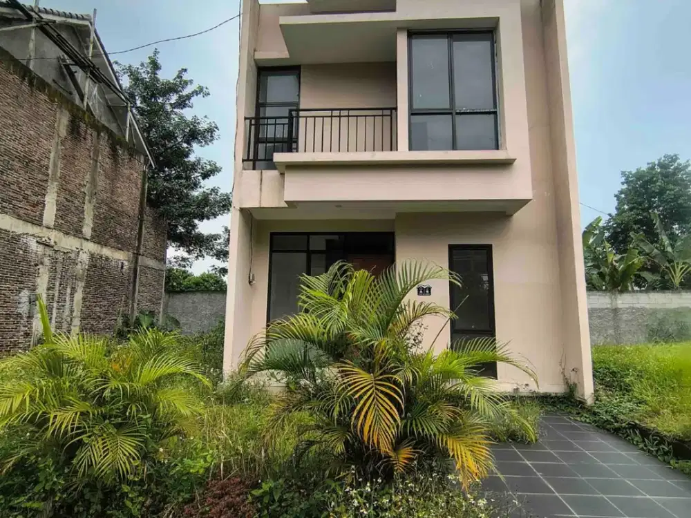Harga Dibawah Pasar Townhouse Nyaman Asri di Casa De Arana Bogor