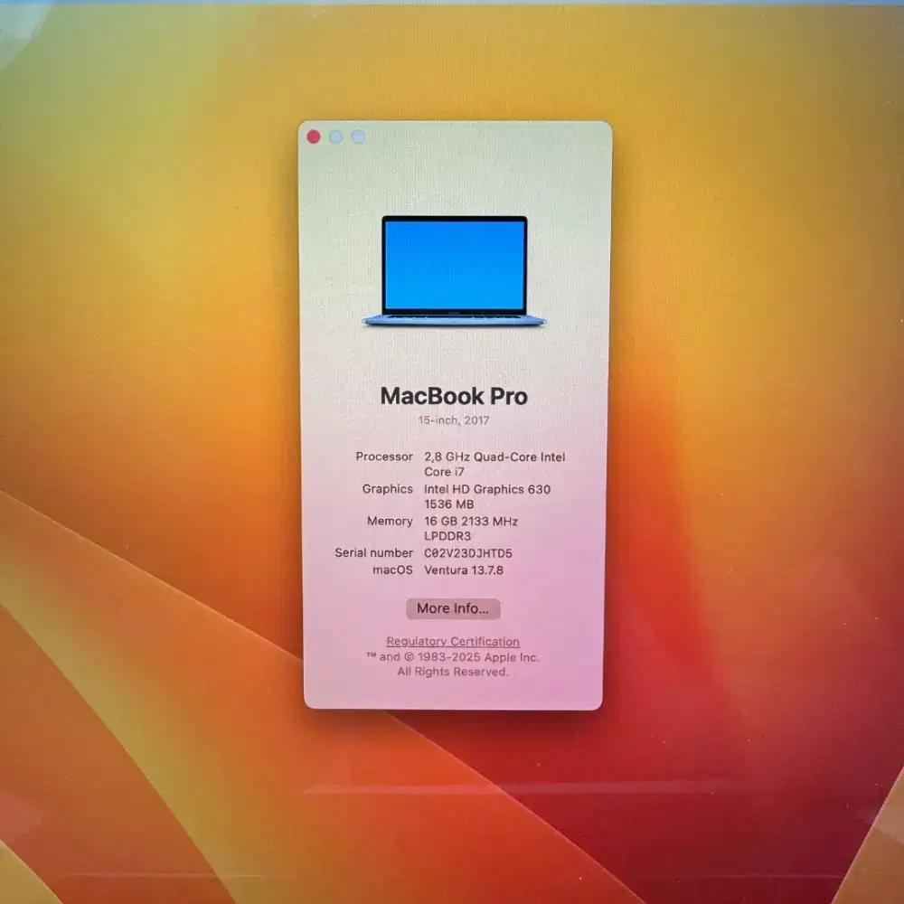 Macbook Pro 2017 Touchbar Core I7 layar 15 Inch Ram 16 Ssd 256 Grey