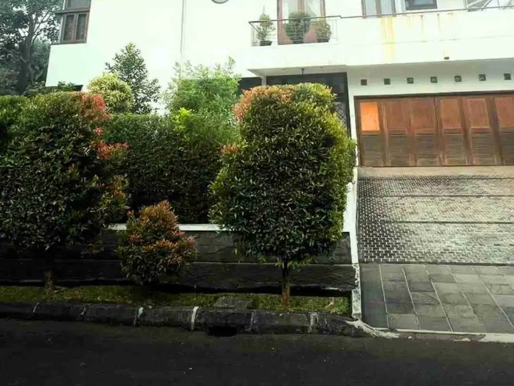 DIJUAL RUMAH MEWAH HOEK DI BUKIT TERRACE GOLF - BSD CITY, TANGSEL