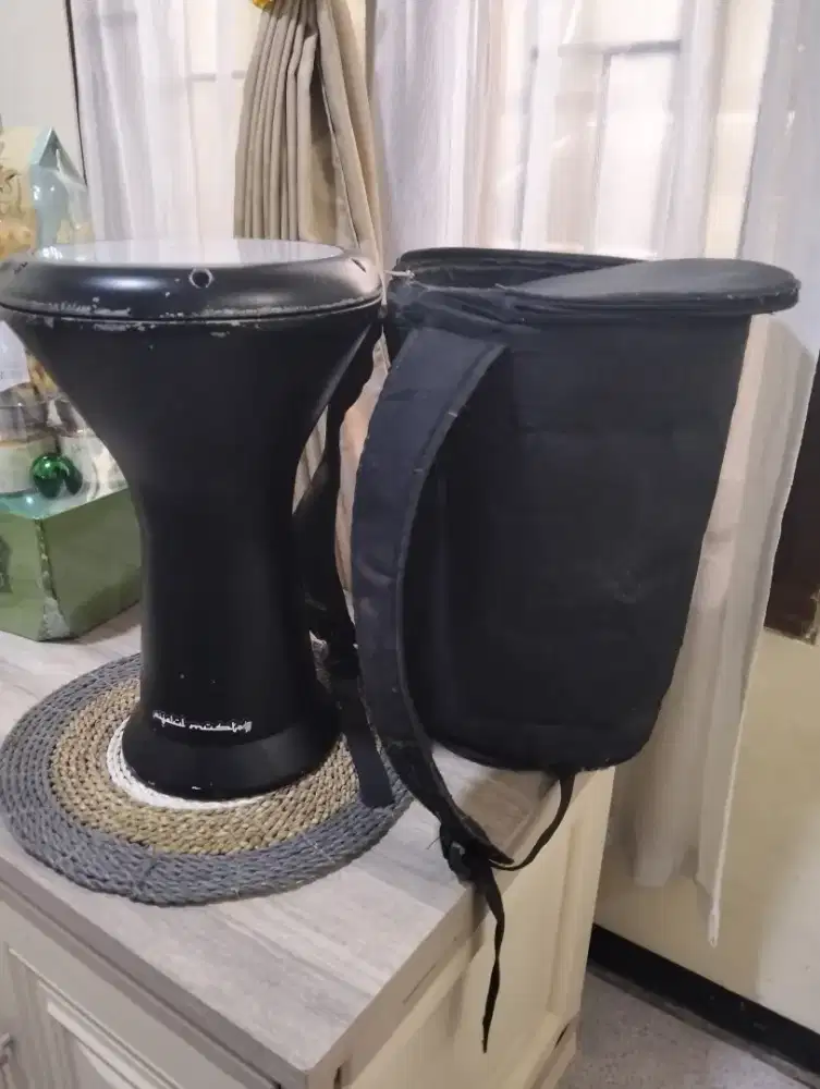 Darbuka second ukuran medium plus tas