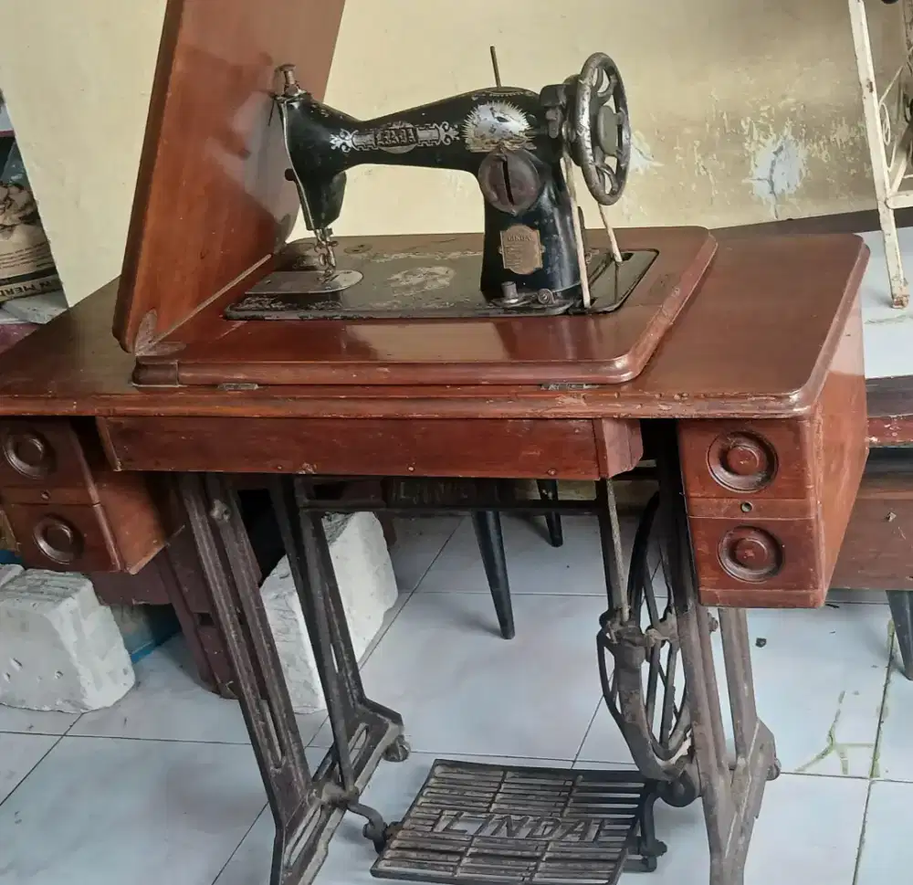 MESIN JAHIT JADUL LINDA – ANTIK & MASIH BERFUNGSI
