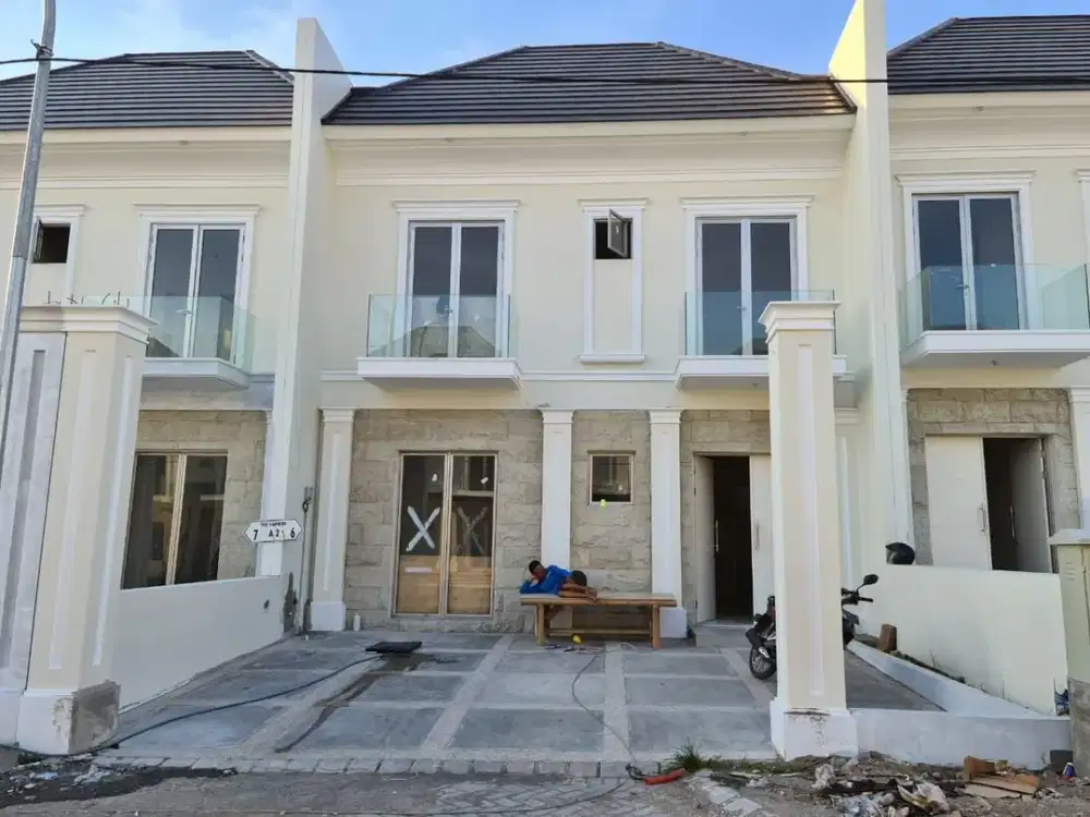 Disewa Termurah Rumah 2Lt di Greenland Canberra, Dkt Univ Ciputra, Sby