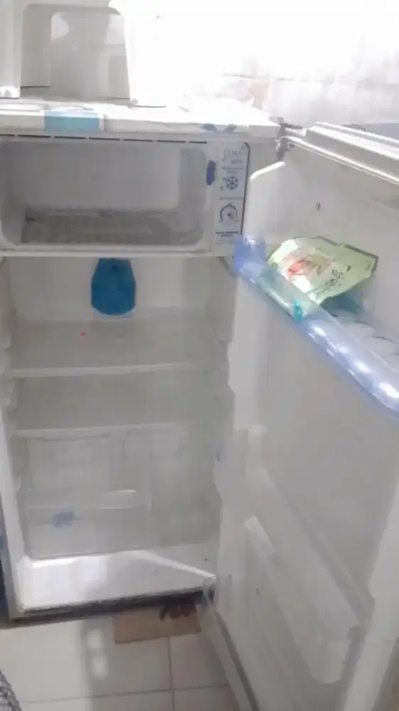 Kulkas Sharp 1 pintu