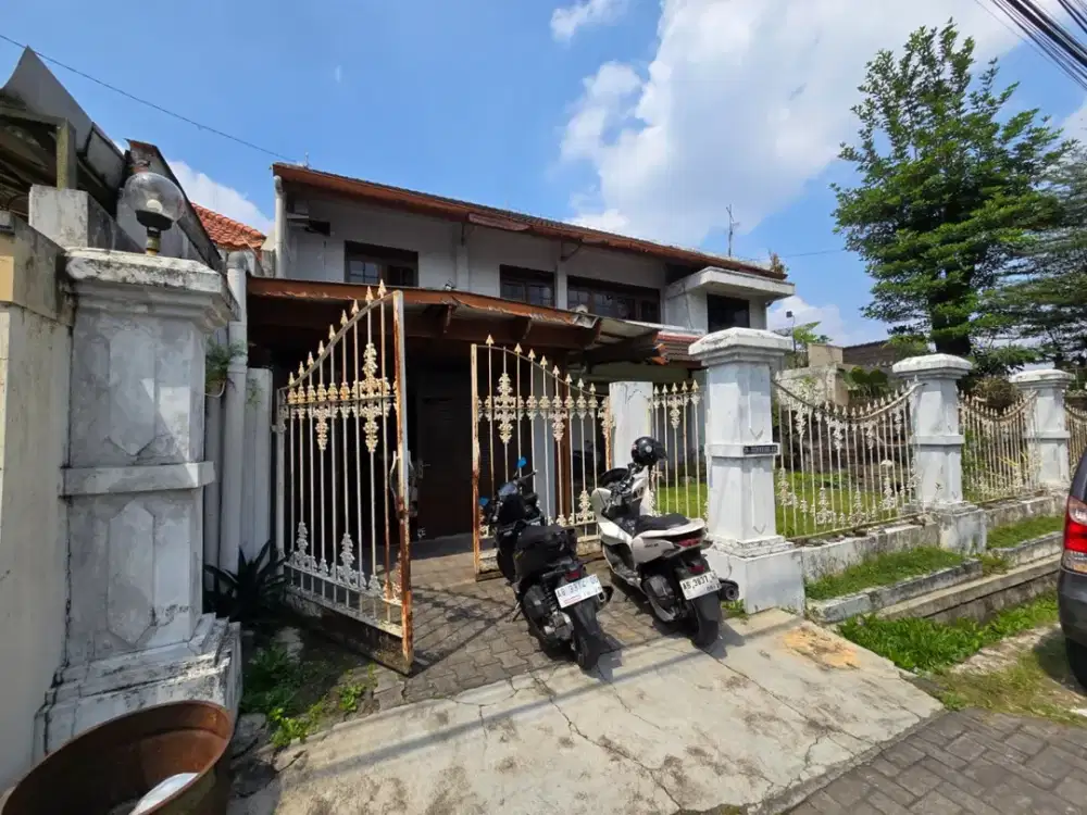 Tanah 605m² Bonus Rumah Mewah di Sawitsari Concat, Dekat Pakuwon Mall