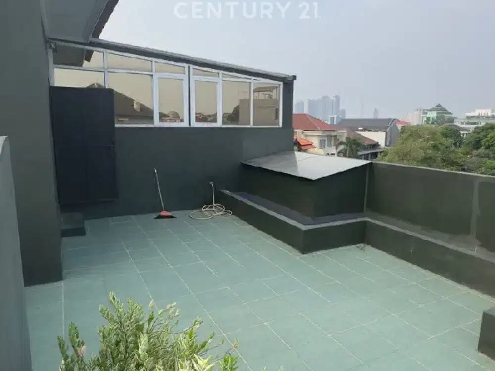 Rumah Induk Dan 6 Kamar Kost Di Tosiga Kebun Jeruk Bgs Investasi