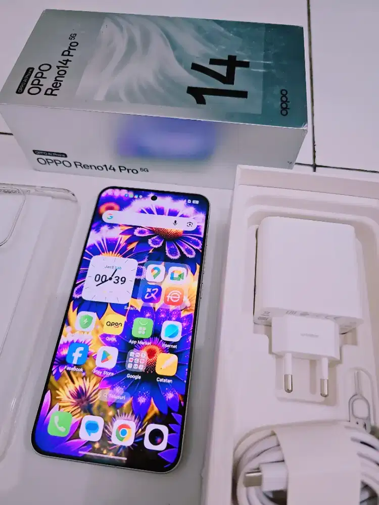 Oppo Reno 14 Pro 5G 12/512 Fulset Ori Garansi Bulan 7 2026