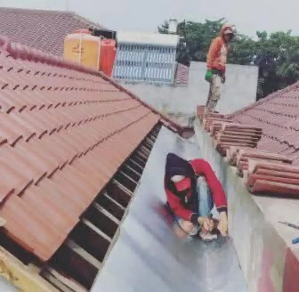 TUKANG BANGUNAN,PERBAIKAN ATAP DAN PLAFON SERTA RENOVASI LAIN NYA