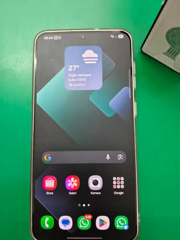 Samsung Galaxy 23 plus 8/256 cream