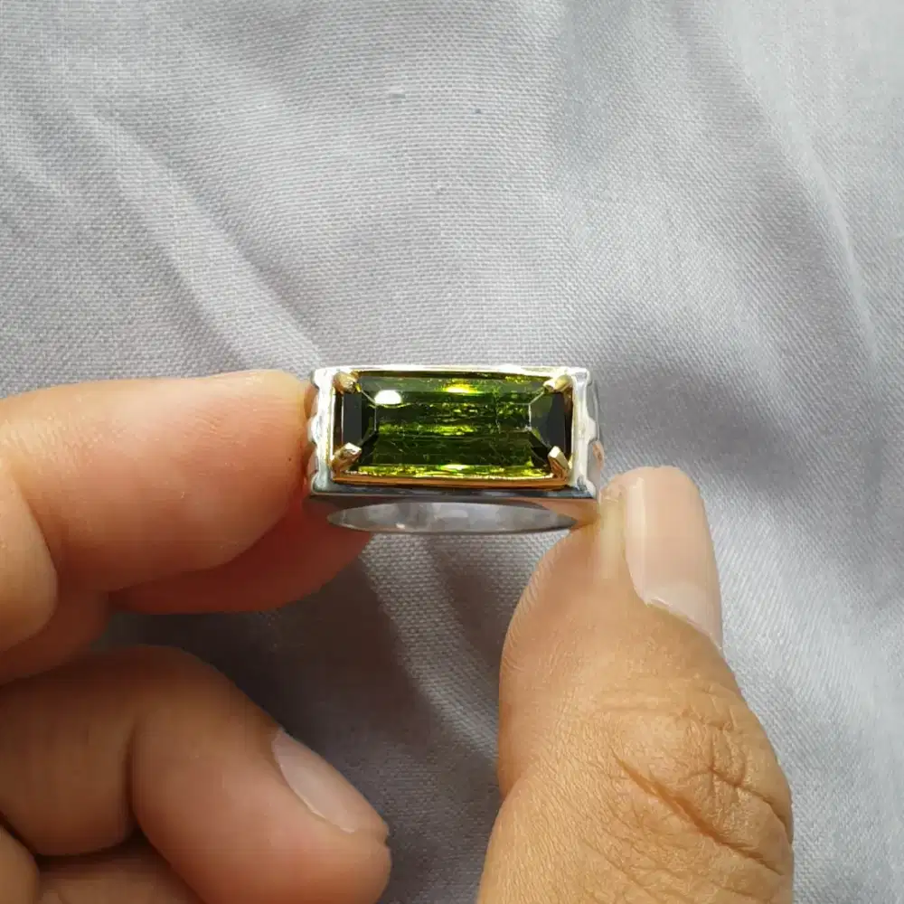 Natural Green Tourmaline 4.70 crt