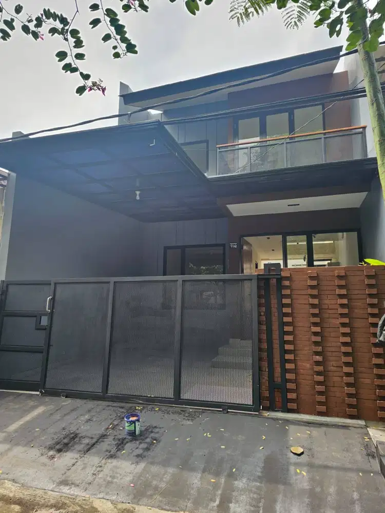 Rumah Modern Minimalis Siap Huni di Kencanaloka BSD
