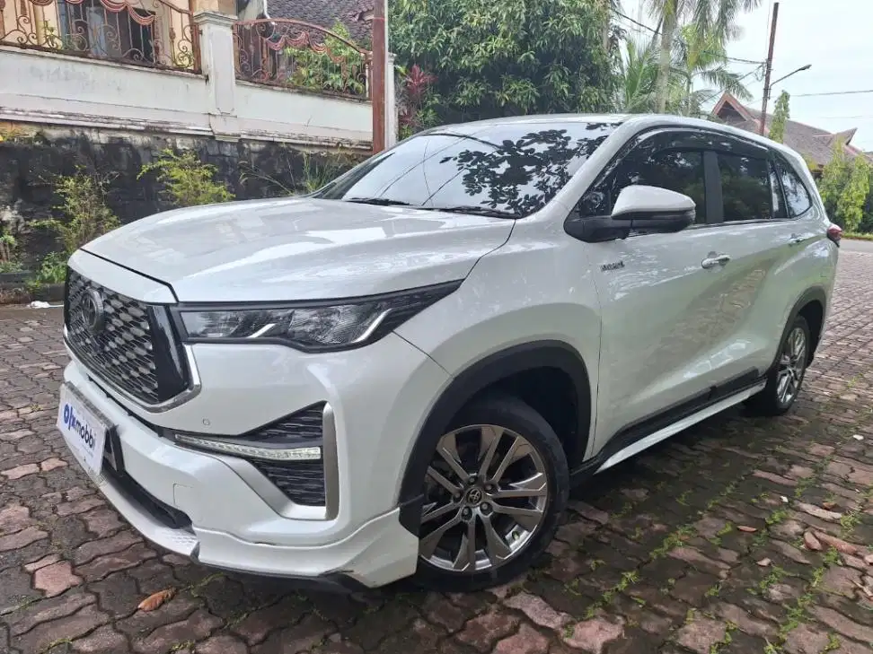 Toyota Kijang Innova 2.0 Zenix Q HV CVT TSS Modellista Hybrid-AT 2025