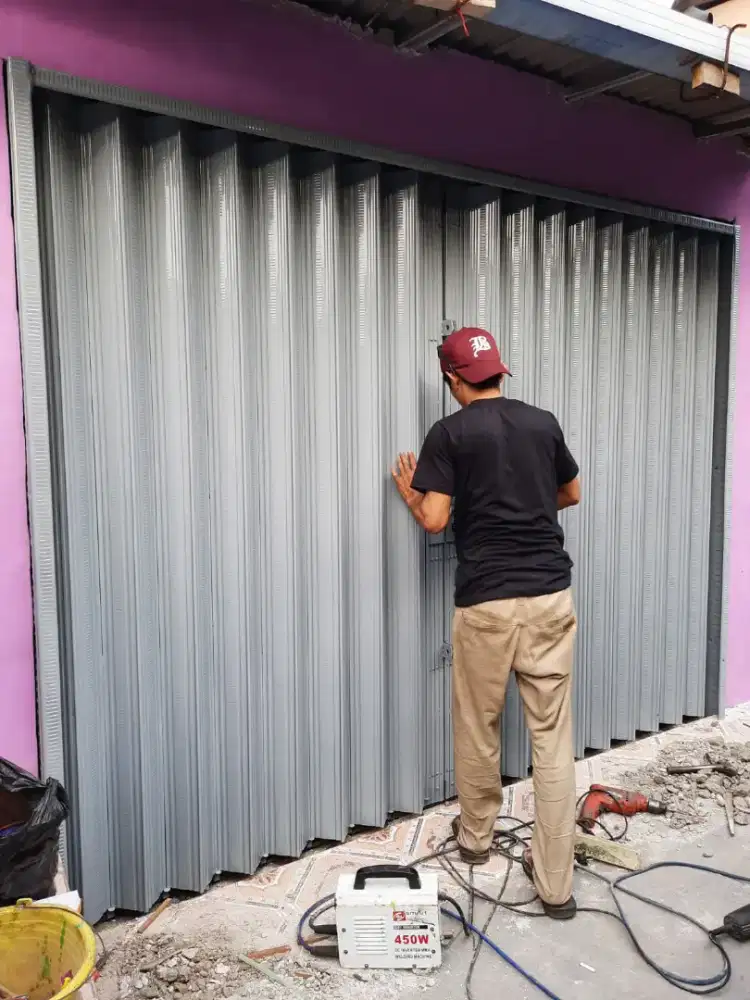 Rolling door galvalum dan folding gate anti arat