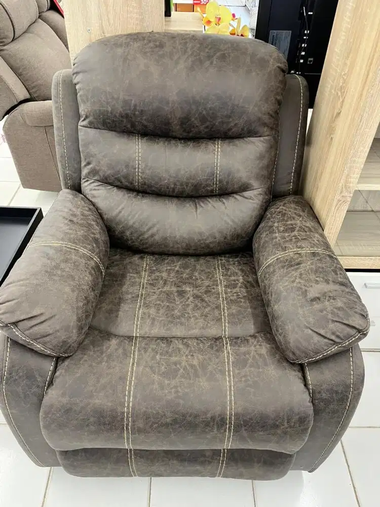 CEPAT HABIS! PROMO BESAR SOFA RECLINER PROMO SAMPAI 19 APRIL