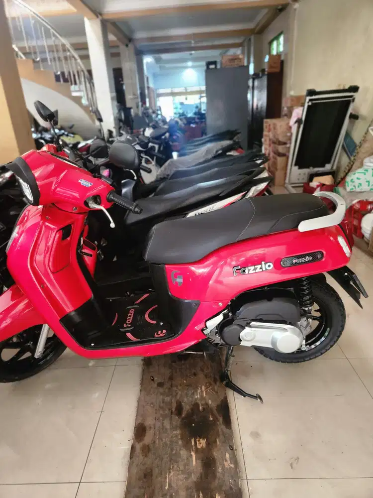 Fazzio merah 2022 gbm bisa tunai atau kredit