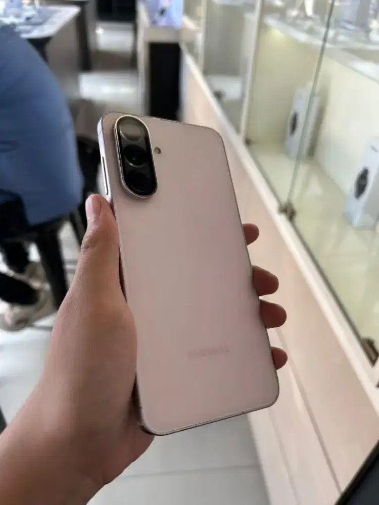 Spesial diskon Samsung galaxy a56 8/256 free adaptor 25w