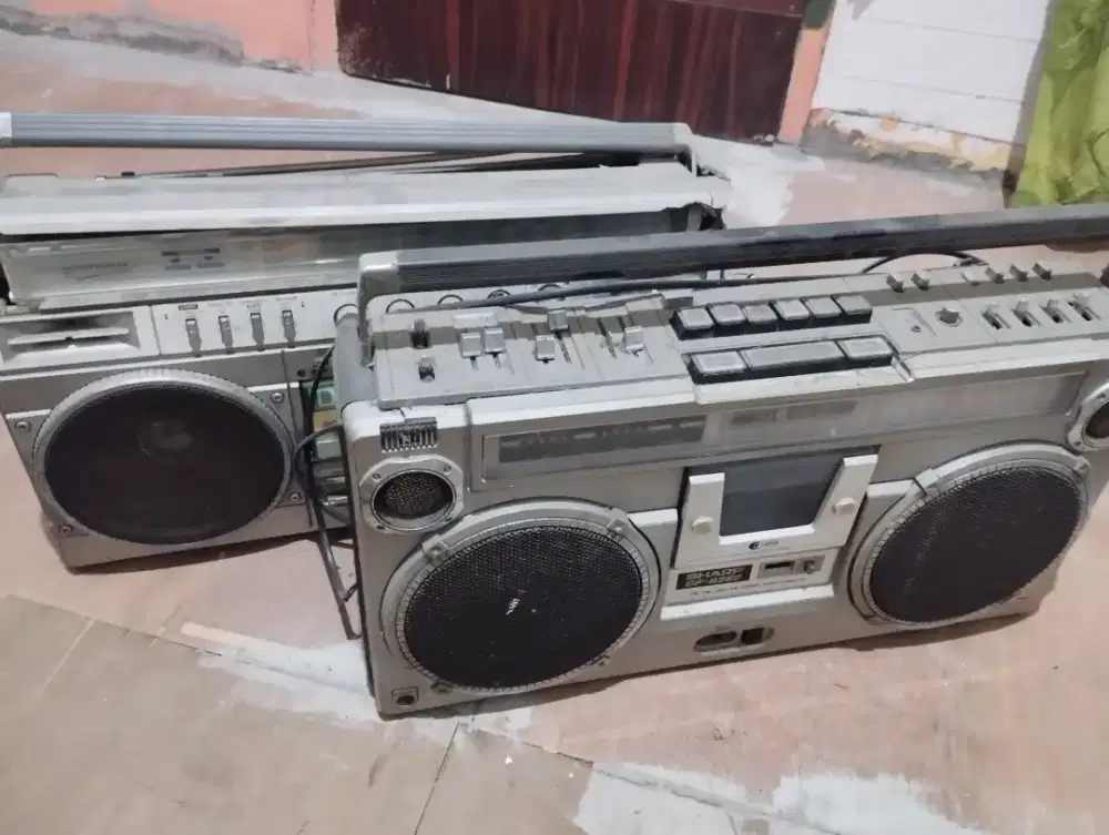 Sharp Boombox Radio Tape Player Kondisi Bahan Dapat 2 Unit