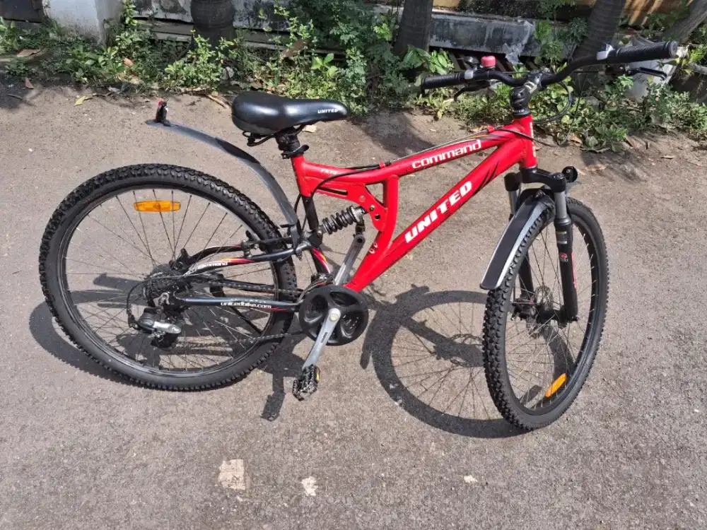 Sepeda MTB United Command FX73
