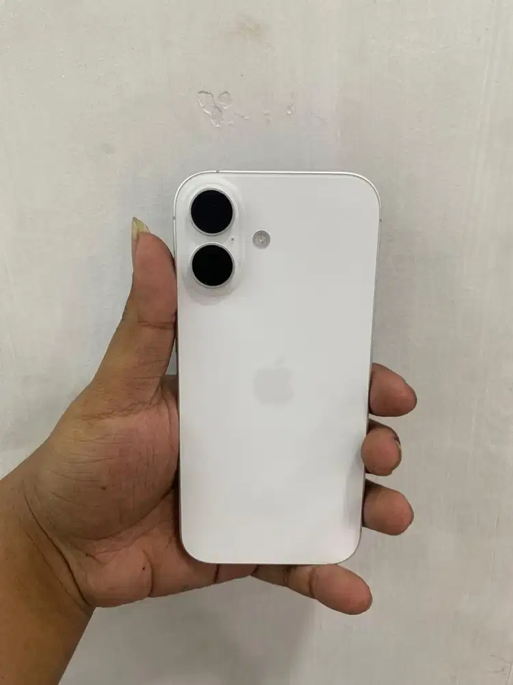 iPhone 17 Basic 256 iBox Garansi Desember