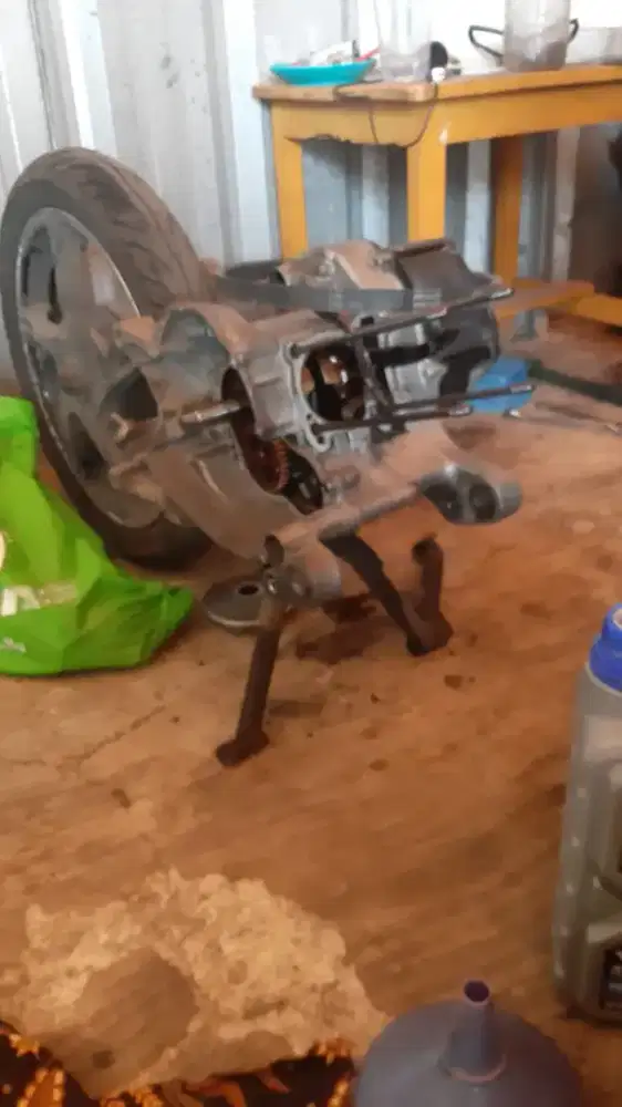 Mekanik bengkel berpengalaman