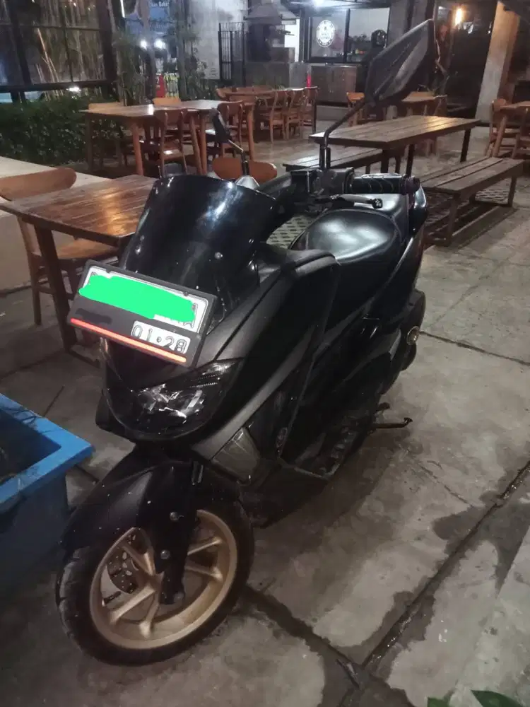 YAMAHA NMAX ABS TAHUN 2018 WARNA HITAM