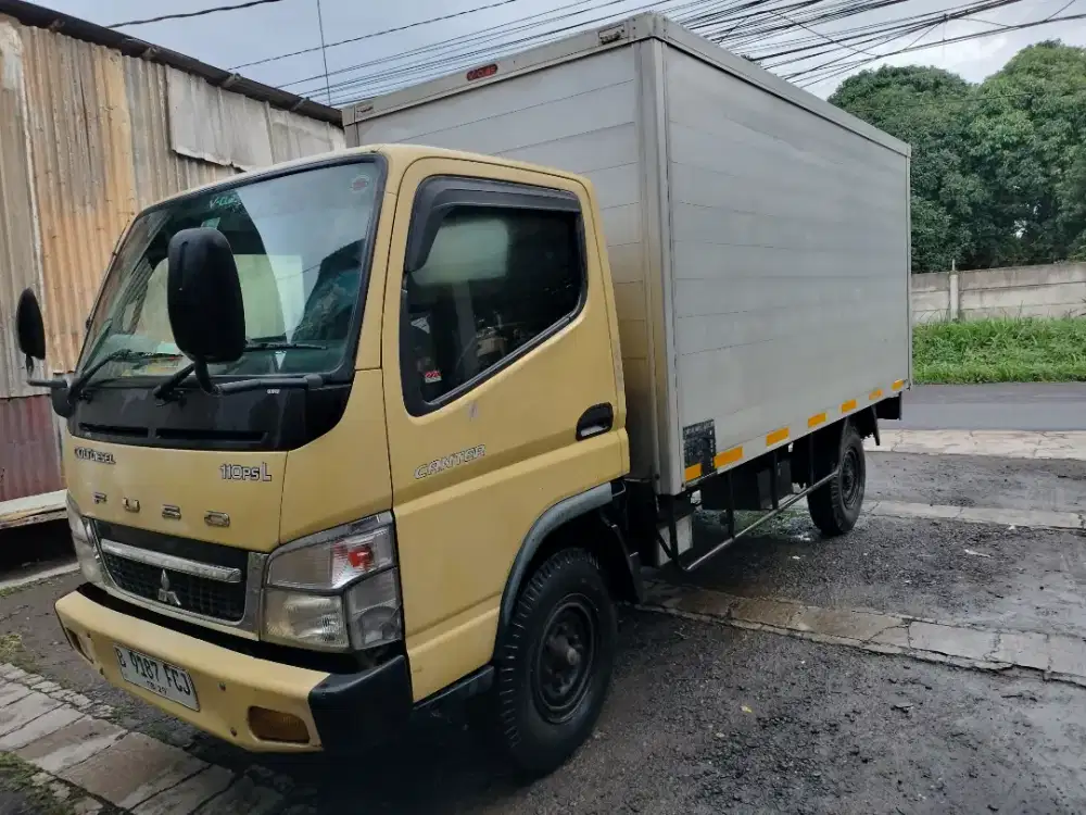 Mitsubishi canter engkel long Box tahun 2019