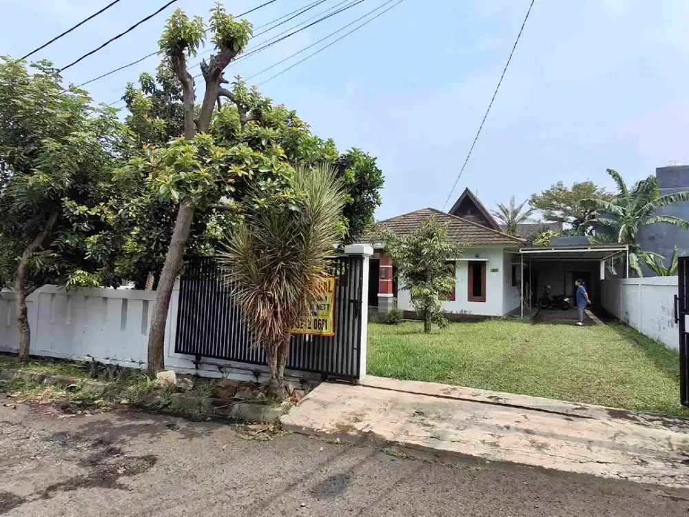 dijual rumah tanah luas dan murah dalam komplek sariwangi bandung
