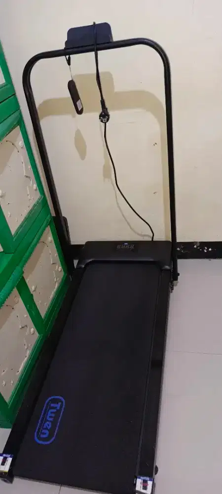 Di jual treadmill second, kondisi masih sangat baru