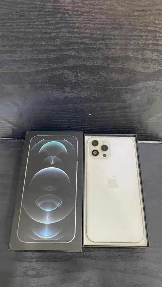 Jual cepat sgine  hp iphone  12 pm