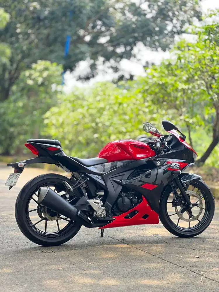 RASA BARU! SUZUKI GSX 150R 2022 MERAH KM LOW PAJAK HIDUP SIAP GASPOL