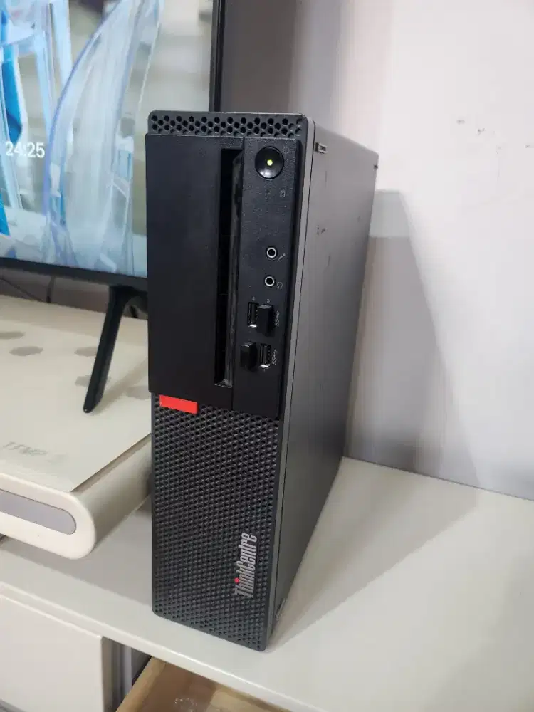 Lenovo mini komputed m910