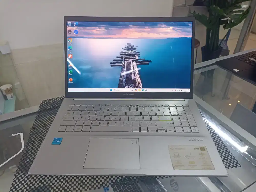 Laptop Asus Vivobook K513-OLED Intel core i3-11 4/256GB murah gan.