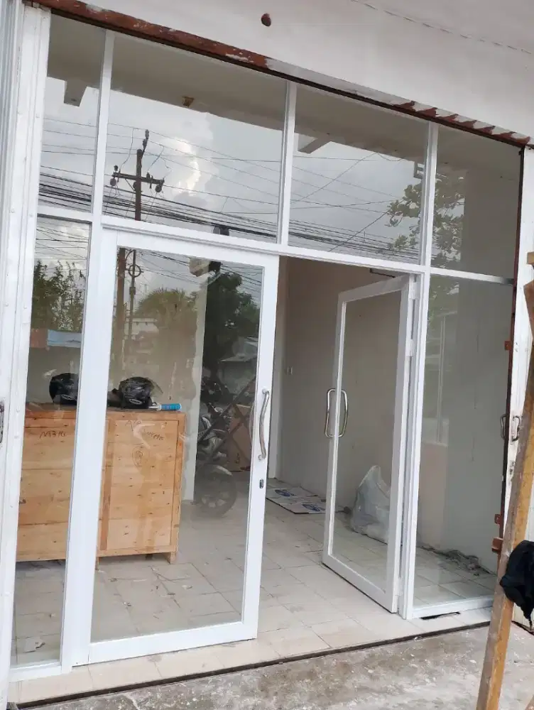 Sekat kaca aluminium harga murah