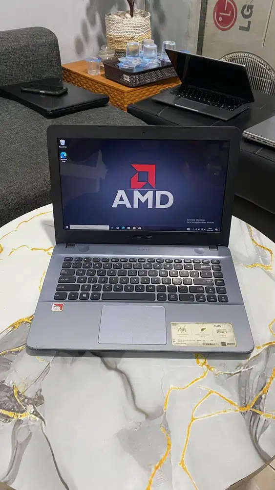 Asus X441BA AMD A9-9425 RAM 4GB DDR4 HDD 500GB AMD Radeon R5 Graphics