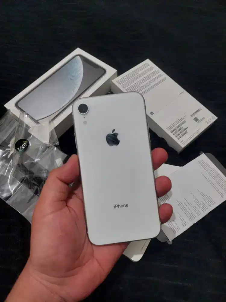 iPhone XR 64gb iBox resmi perfect jual cepat