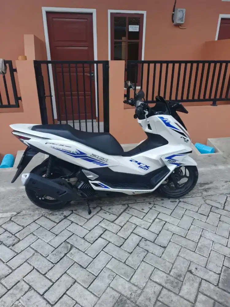 Honda PCX 160 CBS 2025