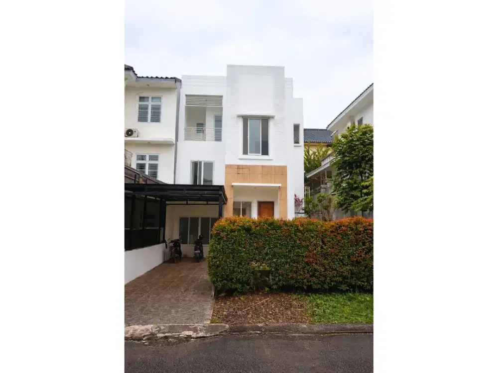 DIJUAL RUMAH EXCLUSIVE 2 LANTAI SIAP HUNI DI SENTUL CITY SSR1039