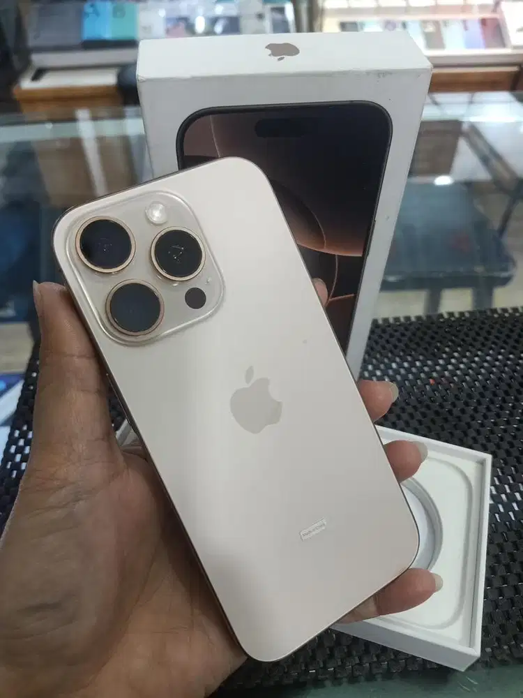 IPhone 16pro 128GB Ex Garansi Resmi iBox Mulussss