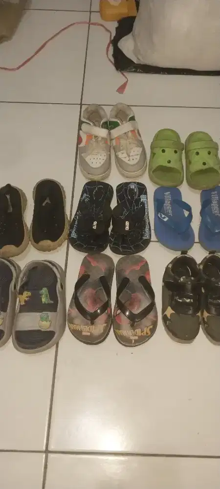 Preloved sandal sepatu anak
