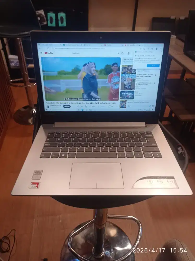 Lenovo ideapad 320 amd a4 ram 4 hdd 500.