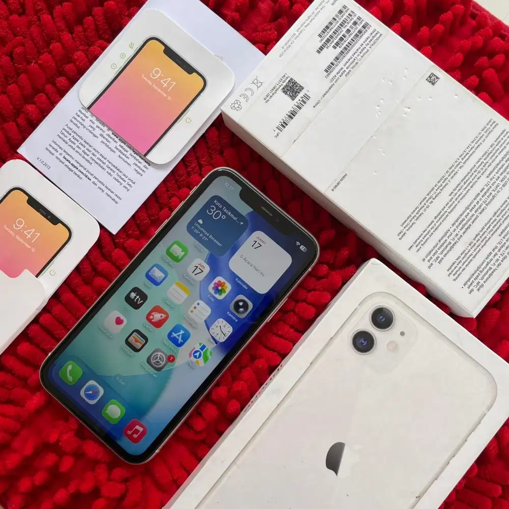 IPhone 11 64GB Lengkap Garansi iBox