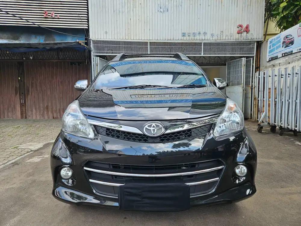 Toyota Veloz 1.5 mt manual 2015 nik 2014 hitam avanza black bagus skl