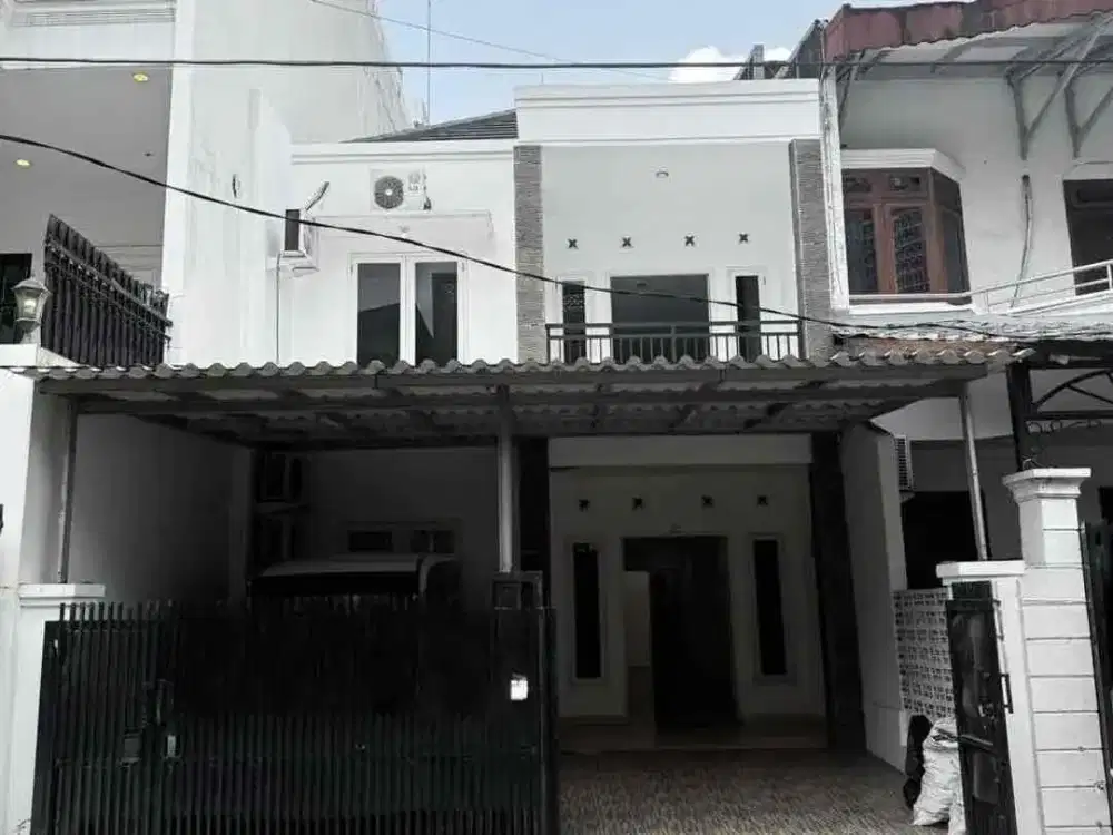 Rumah Bagus di Pondok Indah Jakarta Selatan Siap Huni