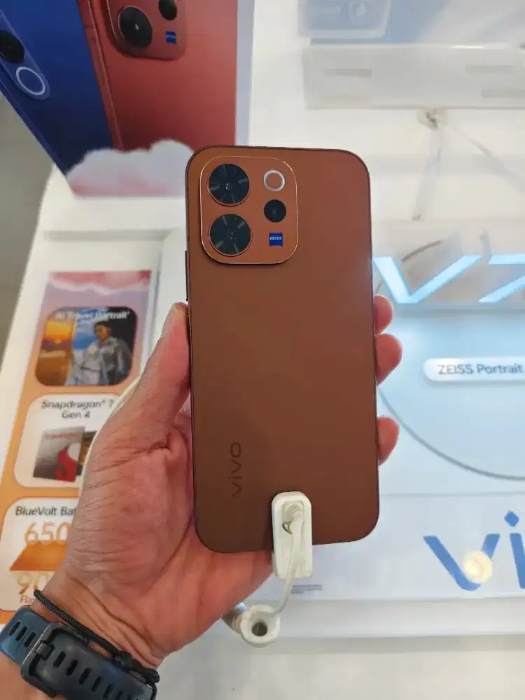 Vivo V70 5G Zeiss New varian 12/512 Gb promo cicilan bunga 0%