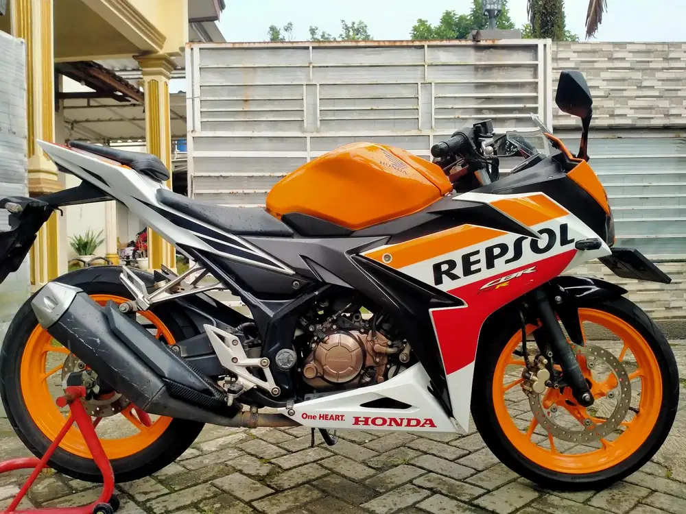Honda CBR Facelift pajak hidup lengkap sehat kterangan detail dibawah